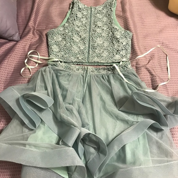 Blue homecoming dress - Picture 2 of 3